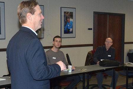 Tom Hance, president of Lincoln Industries, talks to class