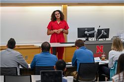 Management Students Serve Up Innovative Strategies to Supernovas