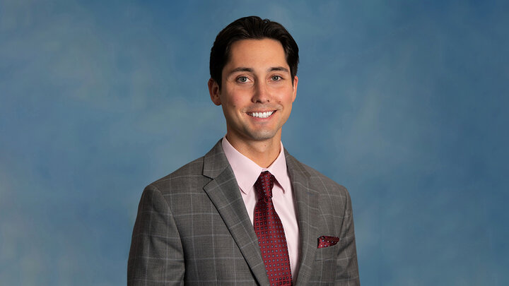 Adrian Casanova headshot
