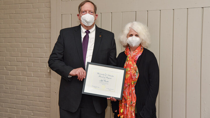 Jeff Burdic, ’75, assistant director of Business Advising and Student Engagement at the College of Business, received his second Kudos Award from the University of Nebraska Board of Regents. His wife, Stephanie Burdic, accompanied him at Nebraska Innovation Campus when receiving the award.