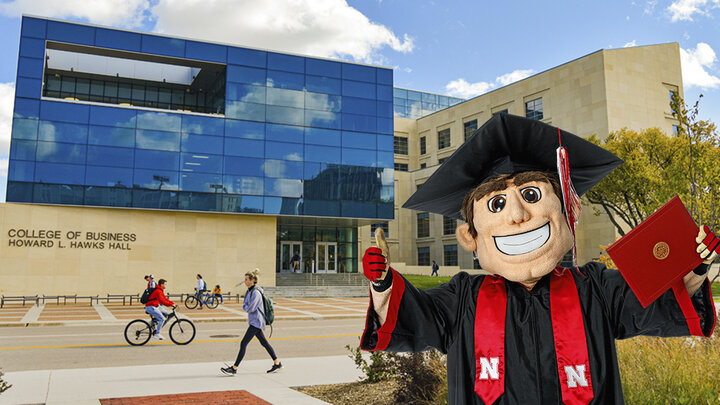 More than 100 College of Business students receive their degrees at the August University of Nebraska–Lincoln commencement held Saturday. In addition, nearly 120 former graduates who earned their degrees virtually during COVID-19 return to Lincoln in person to officially cross the Pinnacle Bank Area stage.