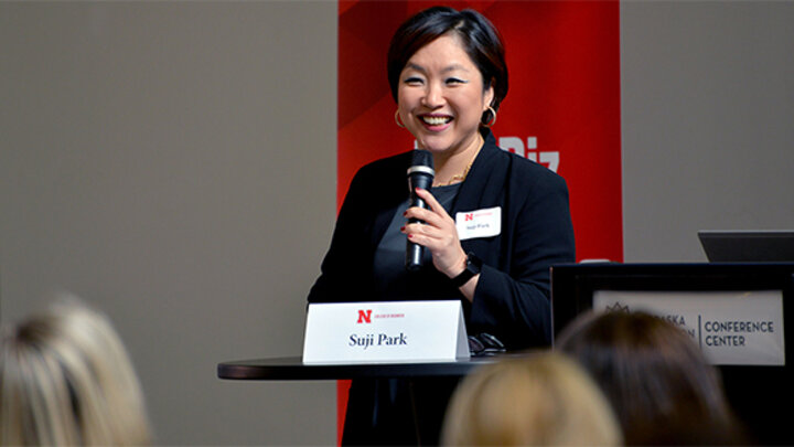 Suji Park