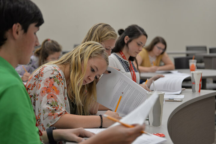 The Accounting Summit provides students the opportunity to gain experience working on various accounting projects.