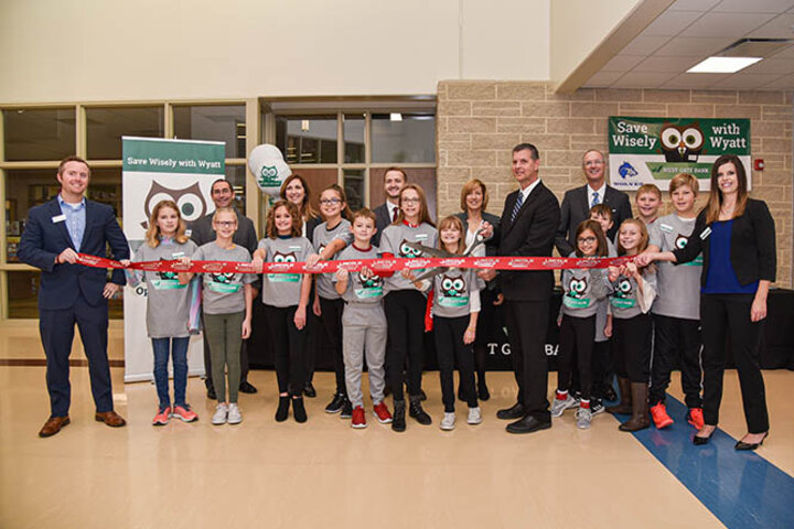 Wysong’s In School Savings Student Branch opened this fall with a ribbon cutting ceremony.